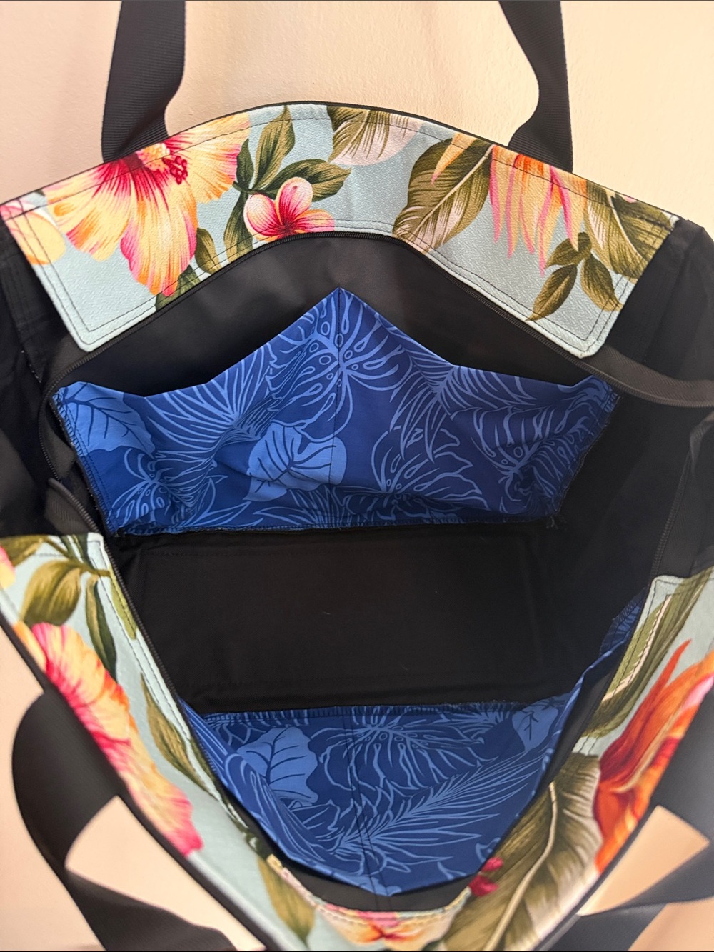 Mailelani’s made on Kauai tote - Picture 4 of 4